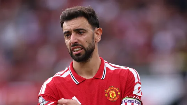 
                    Maresca ressuscita polémica com Bruno Fernandes: 