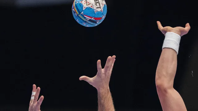 
                    Sporting volta a vencer na Champions de andebol na visita ao Kristianstad
                