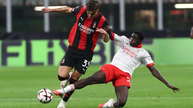 
                    EM DIRETO: Benfica em noite de sonho antes da estreia do Torreense
                