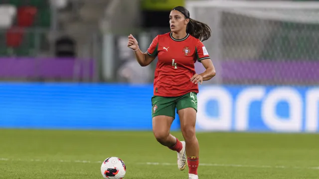 
                    Érica Cancelinha atira: 