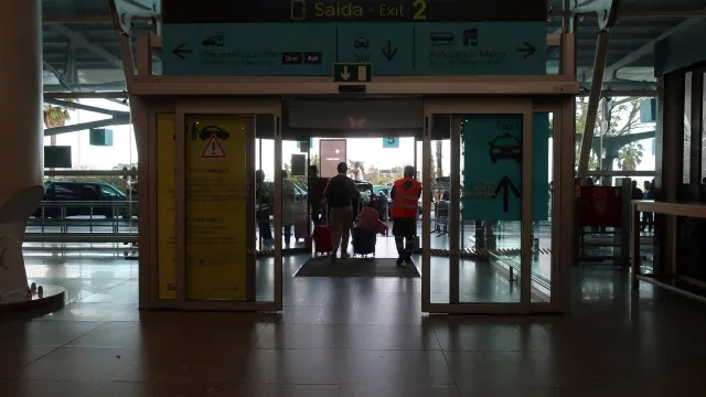 
                    Atirador russo procurado pela Interpol detido em Lisboa. Vinha de Israel
                