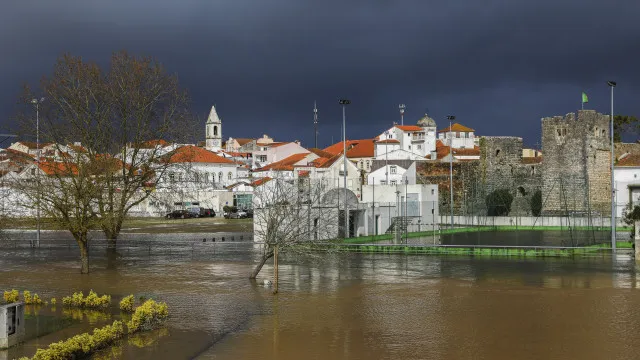 
                    Região de Coimbra pede apoio de 100% do Fundo de Emergência Municipal
                