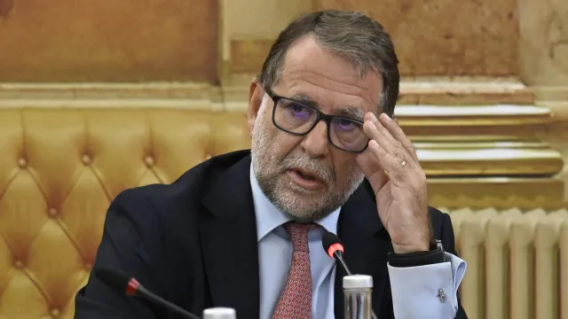 
                    UNEF. Governo propõe subsídio de 160 euros, mas protestos mantêm-se
                