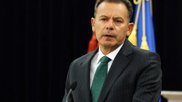 
                    Intervenção do Governo 