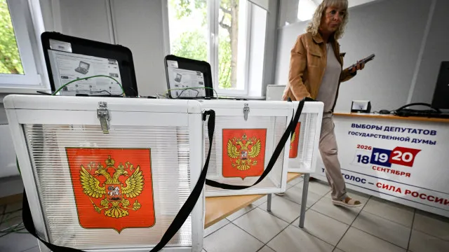 
                    Assembleias de voto para eleições legislativas abrem na Rússia
                