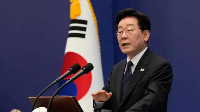 
                    Coreia do Sul nega planos para enviar forças armadas para Ormuz
                