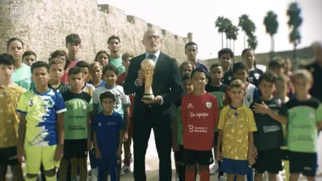 
                    Luis de la Fuente anuncia convocados em Ceuta: 