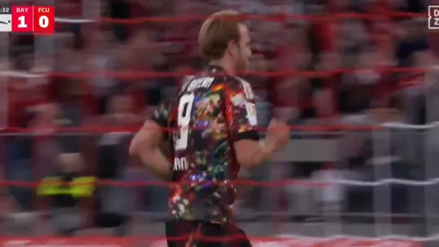 
                    Foi com este golo que Kane bateu recorde da Bundesliga com quase 50 anos
                
