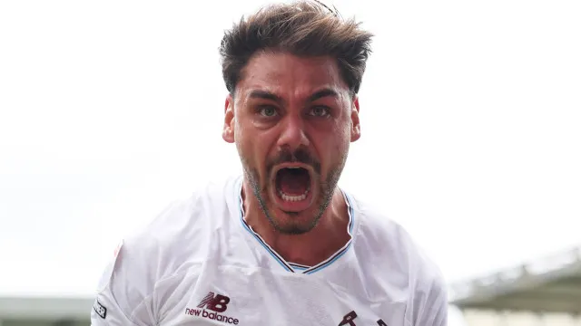 
                    'Injeção de adrenalina' de Nuno Espírito Santo salva West Ham no dérbi
                