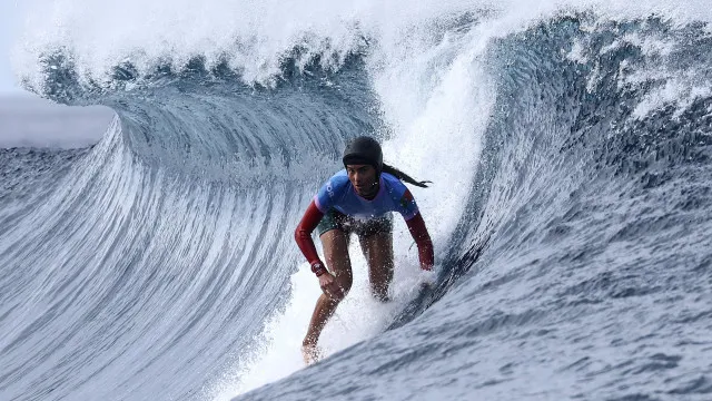 
                    Bonvalot falha 'quartos' do Saquarema Surf Festival no Rio de Janeiro
                