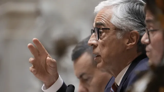 
                    Ventura diz que se Neves aceita investigações, PAR não deve obstaculizar
                