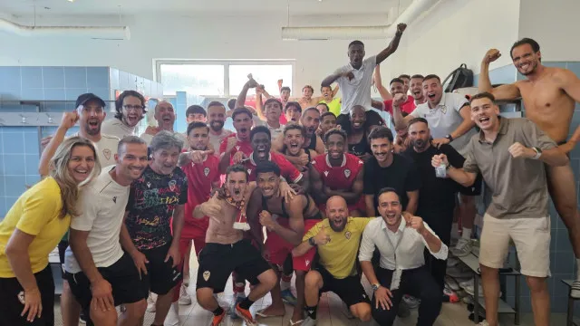 
                    Salgueiros vira 'tomba gigantes' e elimina Feirense da Taça de Portugal
                