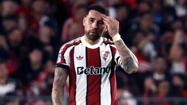 
                    Otamendi furioso com derrota do River Plate: 