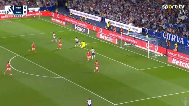 Magia à espanhola. O golaço de Gabri Veiga que abriu o ativo no Clássico