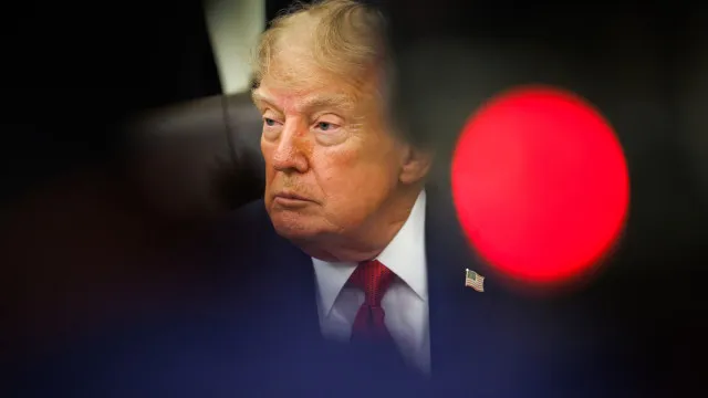 Governo Trump suspende deportação de 100 mil ucranianos e sudaneses