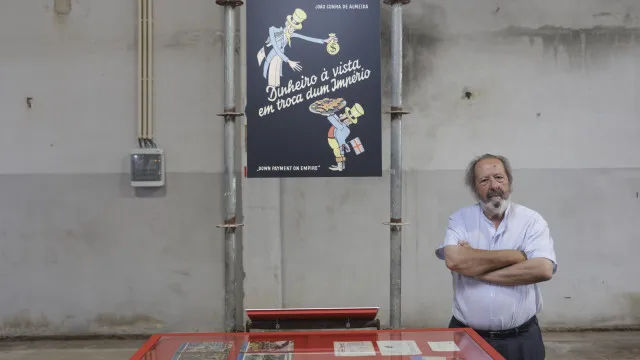 
                    Exposição da Ephemera revela estratégias de Portugal durante 2.ª Guerra
                