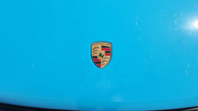 
                    Porsche pesa nas contas da VW e pode ter de cortar mais 4.100 empregos
                