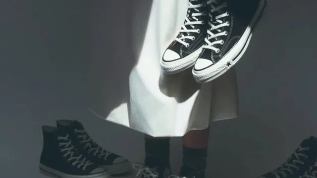 
                    Converse pede desculpa por anúncio associado ao KKK: 