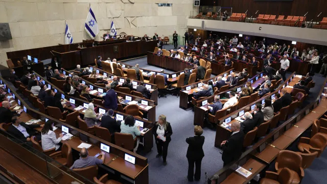 
                    Autoridades eleitorais de Israel excluem partidos árabes da votação
                