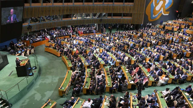 Guterres garante que crescimento das renováveis “não pode ser detido”