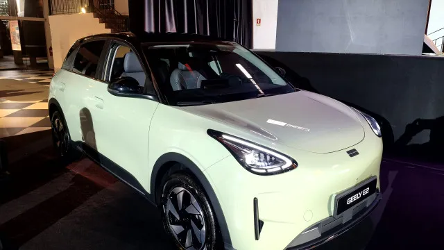 
                    Há um novo elétrico chinês em Portugal, compacto no tamanho e preço
                