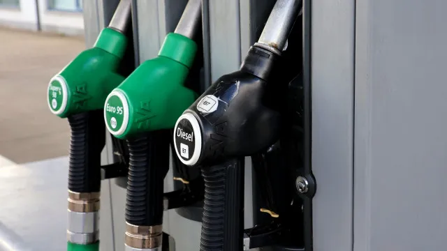 
                    Tem carro a gasóleo? É por isto que está a encarecer mais face à gasolina
                