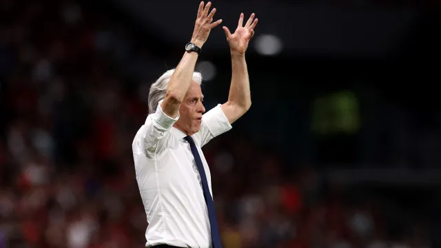 
                    Jorge Jesus mexe para convencer. O onze provável de Portugal na Noruega
                