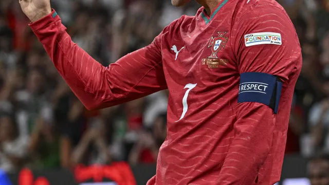
                    Do festejo anulado ao míster Jesus. O que não viu na TV do Portugal-Gales
                