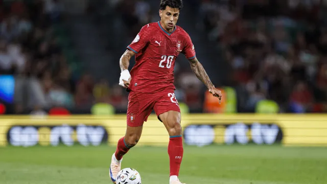 
                    Cancelo avisa: 