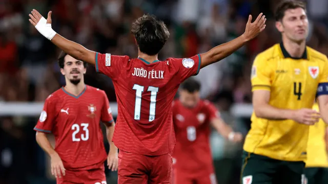 
                    Nova era, velhos hábitos. Jesus vence na estreia, mas sem nota artística 
                