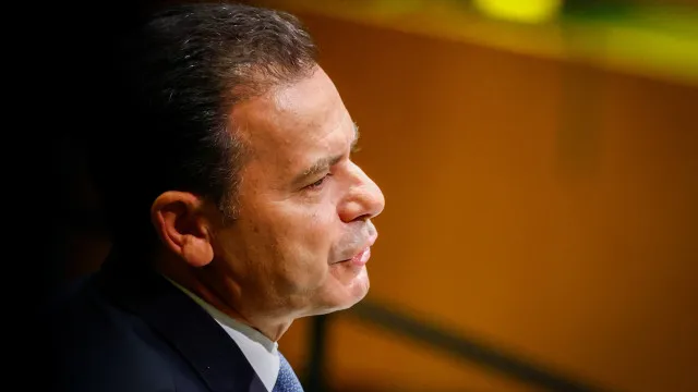 
                    Do fim do 