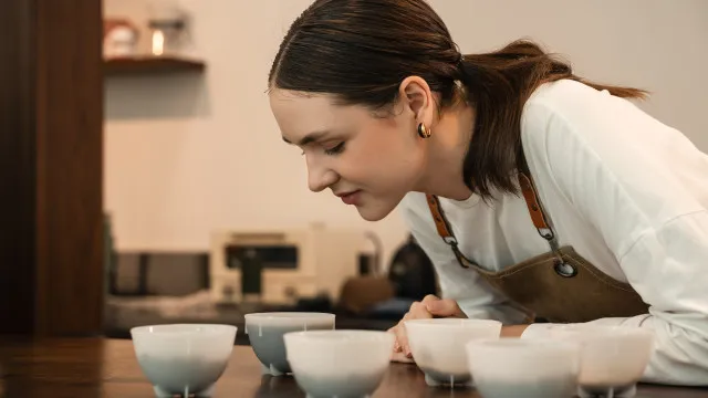 
                    Sente-se sem forças? Cheire este alimento (inesperado) antes de treinar
                