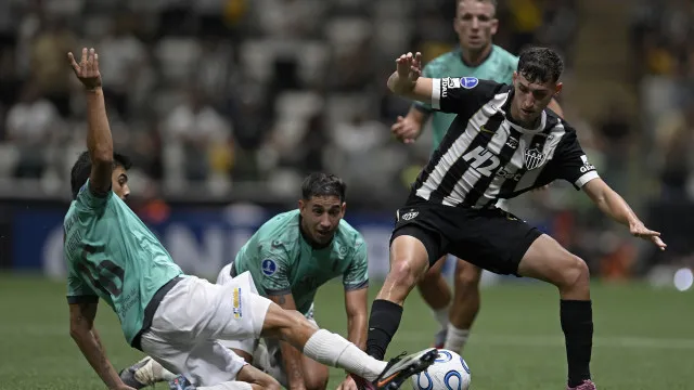 
                    FC Porto em alerta. Empréstimos não funcionam e há regresso à vista
                