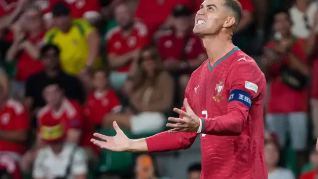 
                    Falhanço e offsides. Terá Cristiano Ronaldo sido assim tão mau?
                