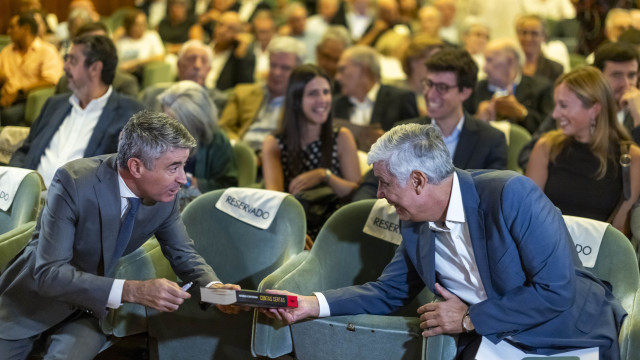 Regresso à política? Centeno faz 