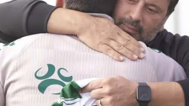 
                    Emocionante. Moreirense homenageia Diogo, filho do treinador do Leixões
                