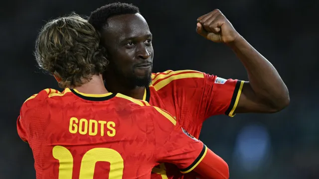 
                    Bélgica e Lukebakio tramam Doumbia. Mbappé marca na estreia de Zidane
                