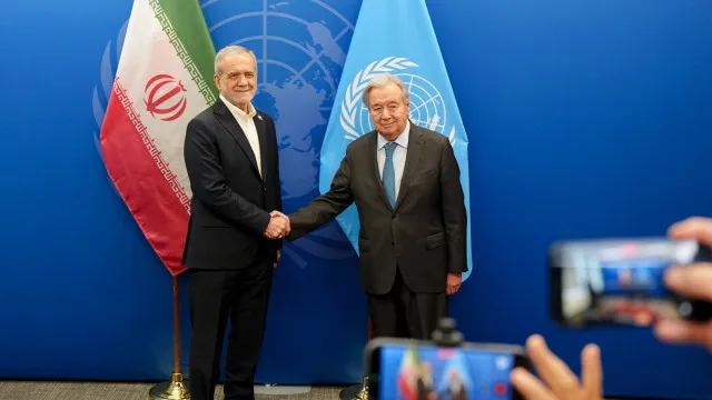
                    Guterres pede ao presidente iraniano que resolva conflitos pelo diálogo
                