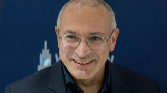
                    Rússia inclui canal de opositor na lista de 