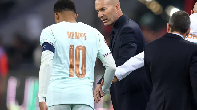 
                    Zidane dá más notícias a Mourinho sobre Mbappé: 