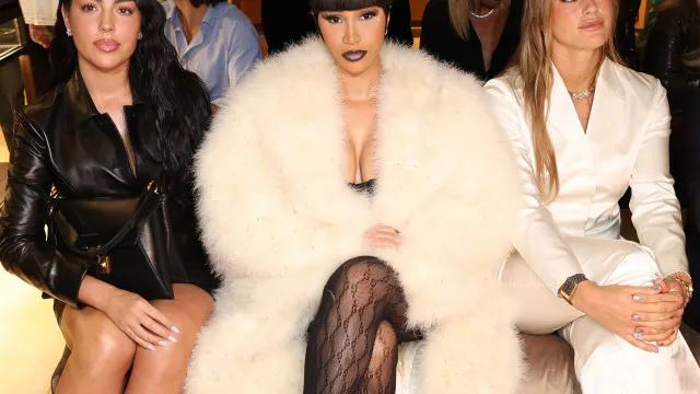 
                    Georgina está com Cardi B e compara anel de noivado ao de Aryna Sabalenka
                