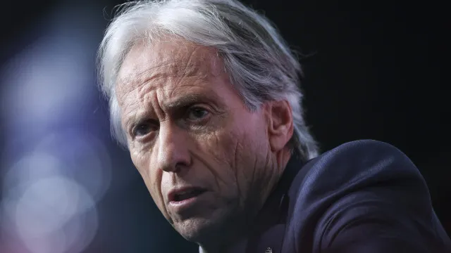
                    EM DIRETO: Jorge Jesus e Renato Veiga anteveem o jogo na Noruega
                