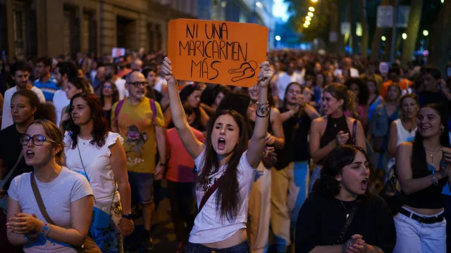 Protestos em Espanha continuam e haverá greve geral, dizem associações