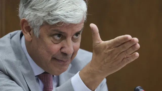 
                    Centeno critica Governo e alerta que contas enfrentam 