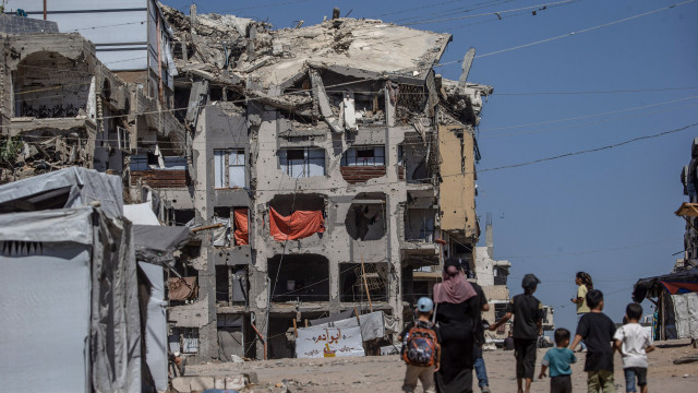 Número de mortos em Gaza passa de 74 mil em quase três anos de guerra