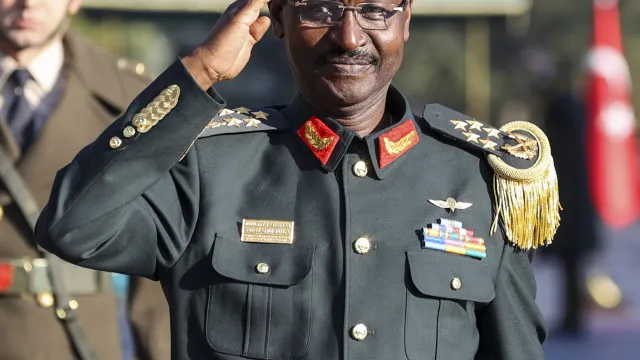 
                    Etiópia: Chefe do exército acusa Eritreia, Sudão e Egito de apoiar TPLF
                