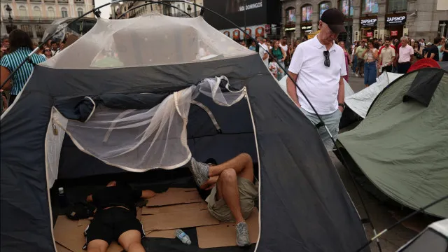 
                    Acampamento pela habitação em Madrid vai continuar 