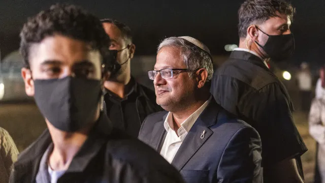 
                    Ministro israelita ameaça executar membro do Hamas preso: 