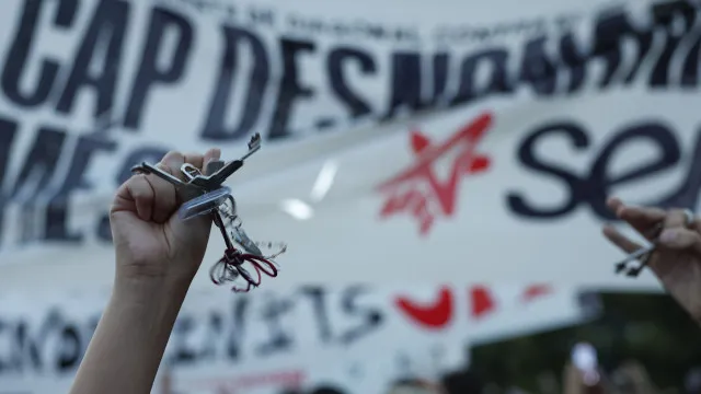 
                    Centenas em protestos pela habitação em várias cidades de Espanha
                