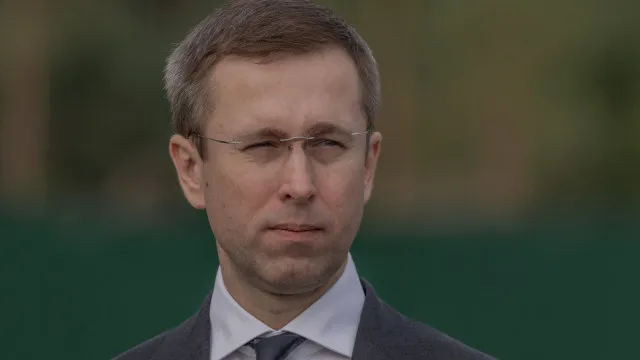 
                    Atrasos na ajuda externa levam Kyiv a adiar gastos: 
